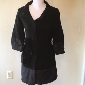 Black wool and cashmere sweater coat